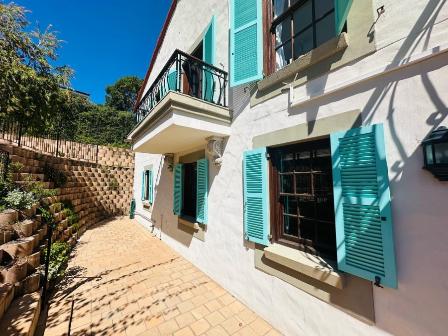 6 Bedroom Property for Sale in Kingfisher Creek Western Cape